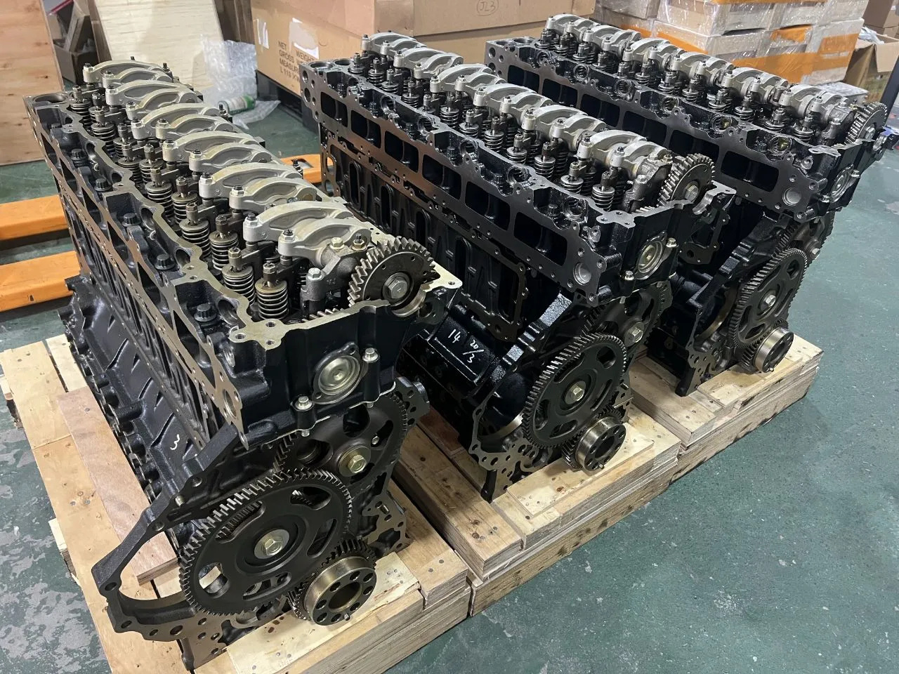 Двигатель Isuzu 6HK1 в сборе без навесного оборудования