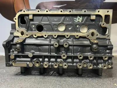 Блок цилиндров Isuzu 4JJ1