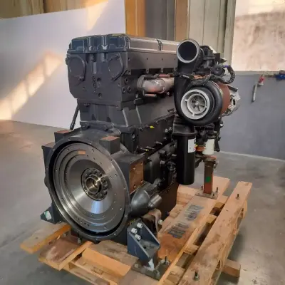 Двигатель Cummins QSX15 в сборе с навесным оборудованием