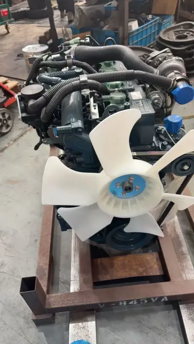 Двигатель Kubota V2607-T в сборе с навесным оборудованием — фото 5