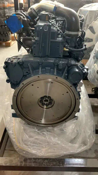 Двигатель Kubota V3307-T  в сборе с навесным оборудованием