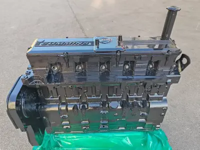 Двигатель Cummins QSC8.3 В сборе без навесного