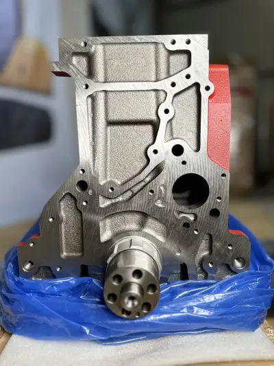 Двигатель Cummins ISF3.8 блок цилиндров в сборе — фото 3