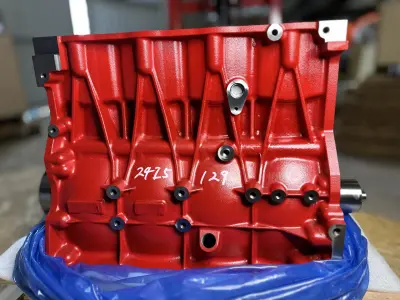 Двигатель Cummins ISF3.8 блок цилиндров в сборе — фото 8