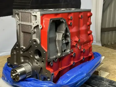 Двигатель Cummins ISF3.8 блок цилиндров в сборе