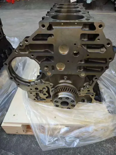Двигатель Isuzu 4HK1 блок цилиндров в сборе — фото 2