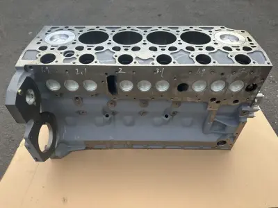 Двигатель Volvo D6D Блок цилиндров в сборе — фото 3